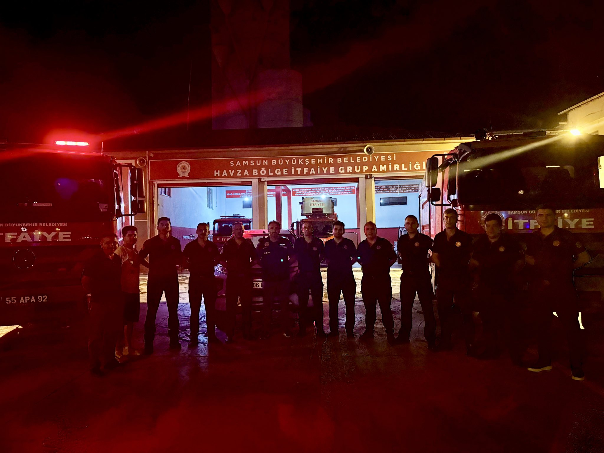 Samsun Büyükşehir, Karabük'teki orman yangını için destek ekipleri gönderdi