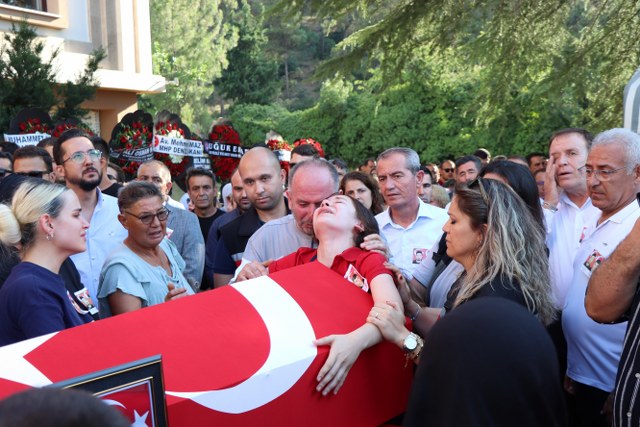 Şehit orman işçilerine acı veda