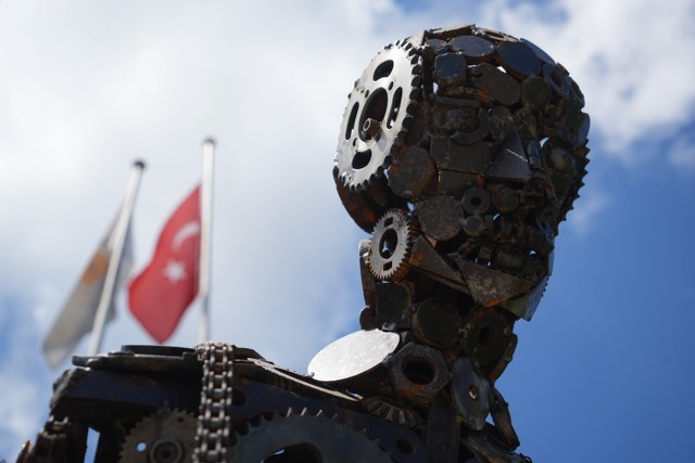 Samsun'da hurda sanata dönüşüyor