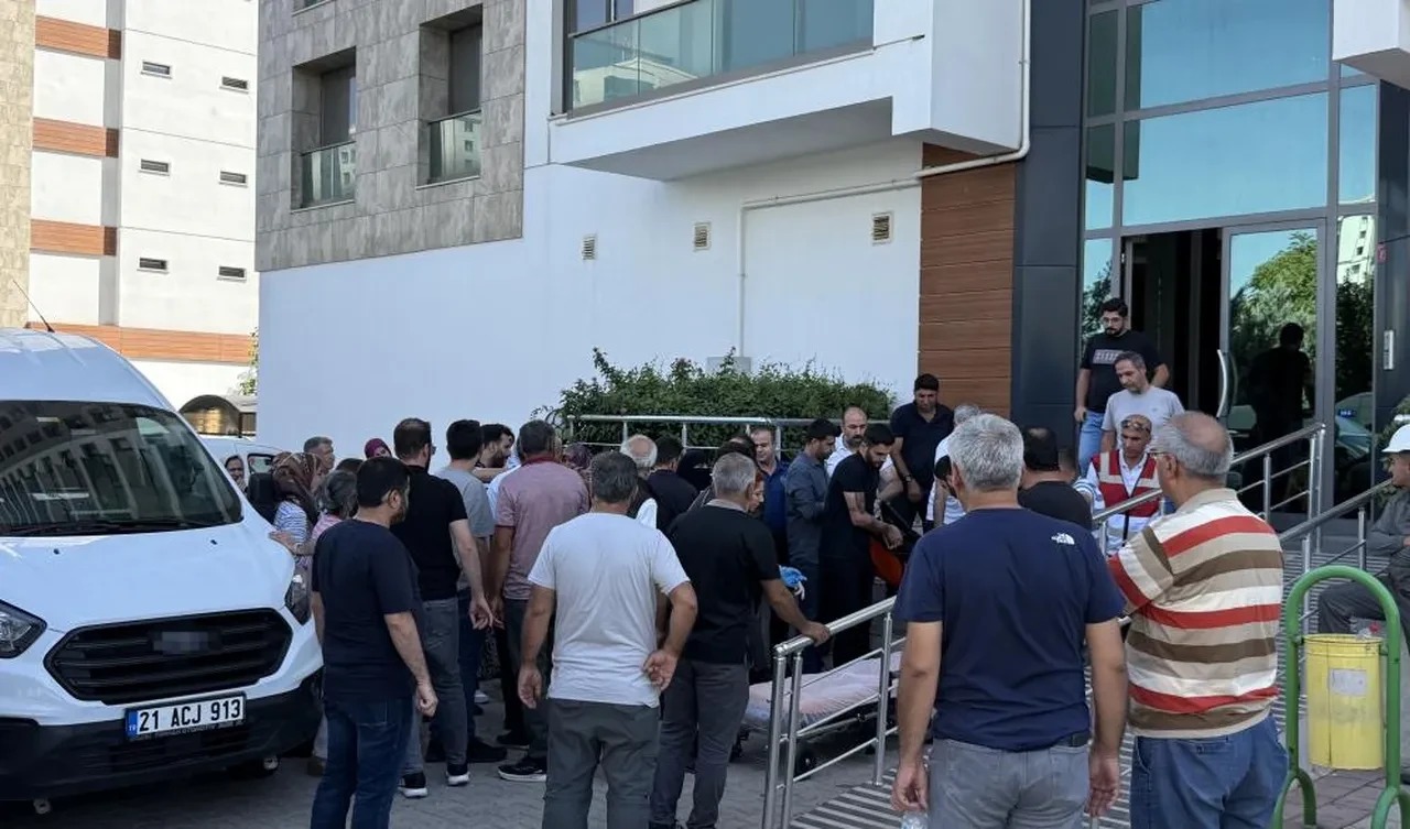 Diyarbakır’da bina görevlisi feci şekilde can verdi!