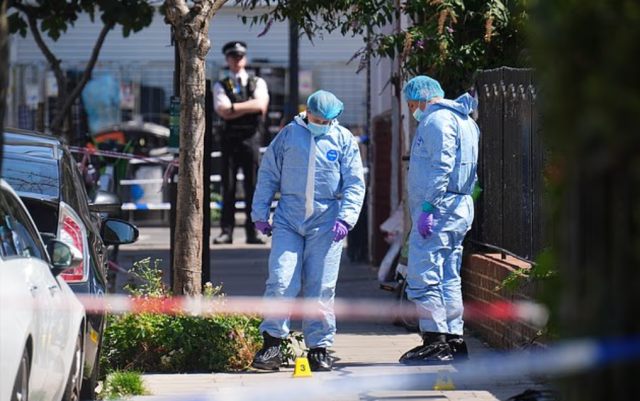 Londra'da Türk vatandaşına silahlı saldırı! hayatını kaybetti 