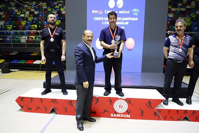 Bilardoda ödüller sahiplerini buldu