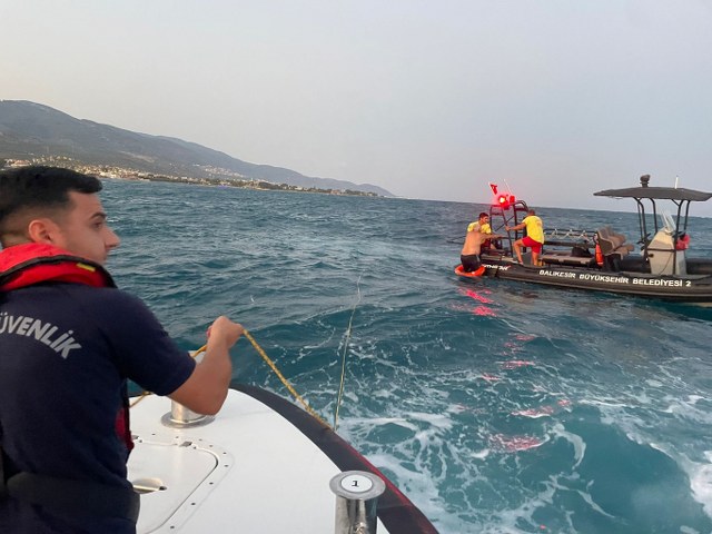 Balıkesir'de denizde kayboldu! Saatler sonra bulundu
