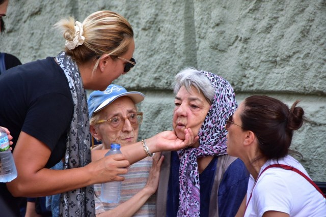 Balıkesir depreminde hayatını kaybeden Nihat Önbaş son yolculuğuna uğurlandı