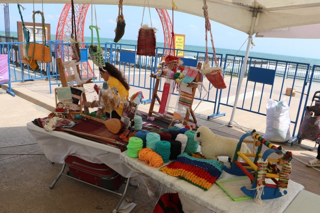 Kursta öğrendi evde üretti! Samsun'da atık kumaşlardan sanat