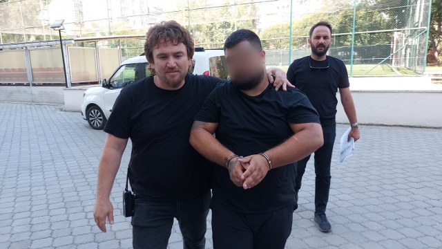 Samsun'da sokak ortasında birlikte yaşadığı kadına ateş etti! Tutuklandı