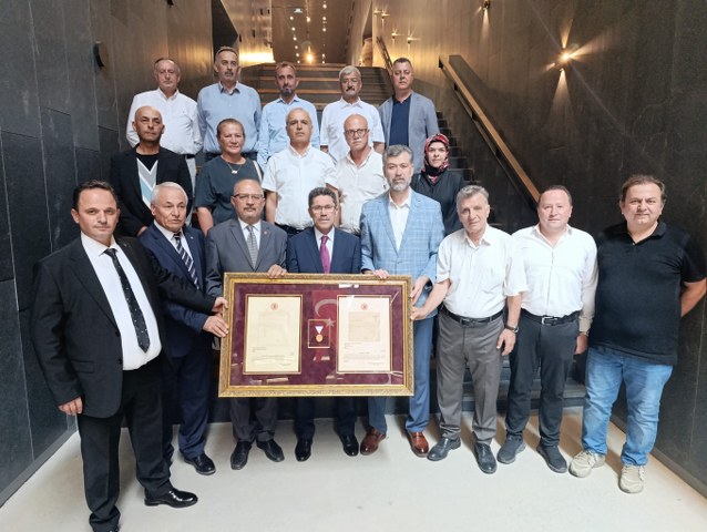 Samsun Büyükşehir Belediyesi Grup Başkan Vekilleri'nden İstiklal Madalyası bildirgesi