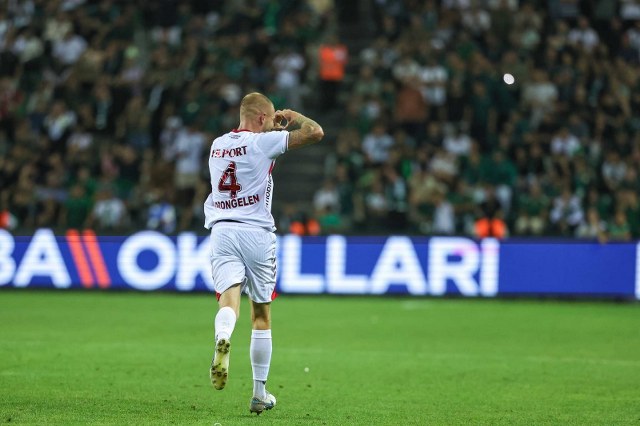 Samsunspor, Kocaelispor'u 1-0 mağlup etti