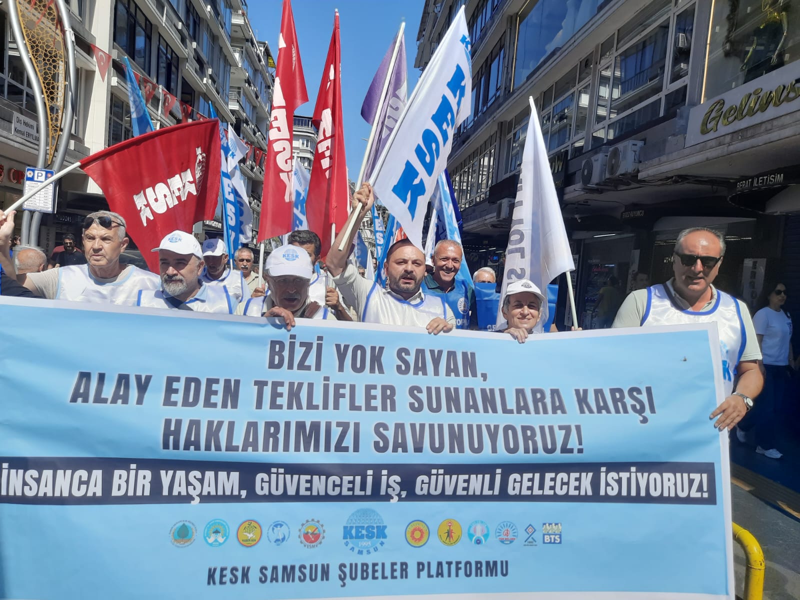 KESK Samsun'dan tepki: Kapı kulu değil, emekçiyiz