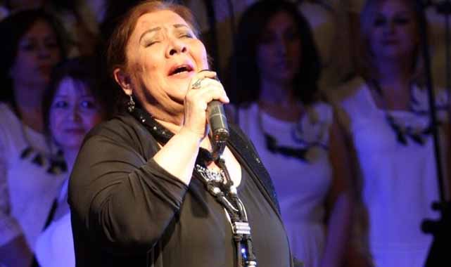 Türk Halk Müziğinin güçlü sesi Banu Kırbağ hayatını kaybetti