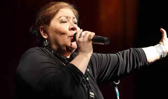 Türk Halk Müziğinin güçlü sesi Banu Kırbağ hayatını kaybetti