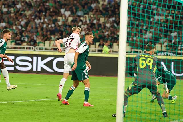 Samsunspor’un 27 yıl sonra Avrupa’daki golünü Tomasson attı