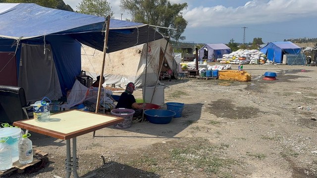 Fındık işçileri çadırlarda yaşam mücadelesi veriyor 