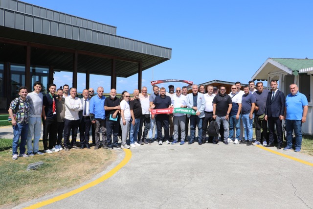 Türk ve Yunan gazeteciler kahvaltıda buluştu