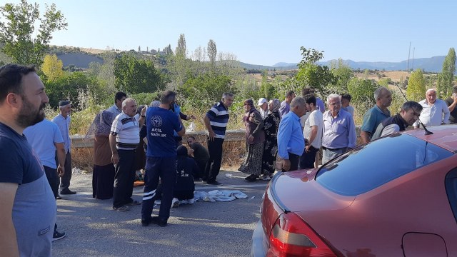 Samsun'da feci kaza! İki araç kafa kafaya çarpıştı! 1 ölü, 10 yaralı