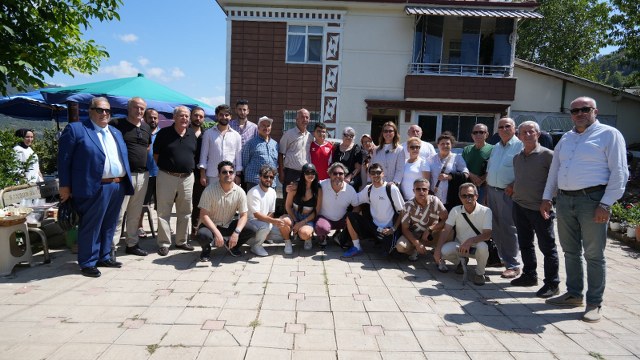 Samsunspor aşkı ülke ve yaş dinlemedi! 87 yaşındaki Kalliopi Papadopoulou Samsun'a geldi