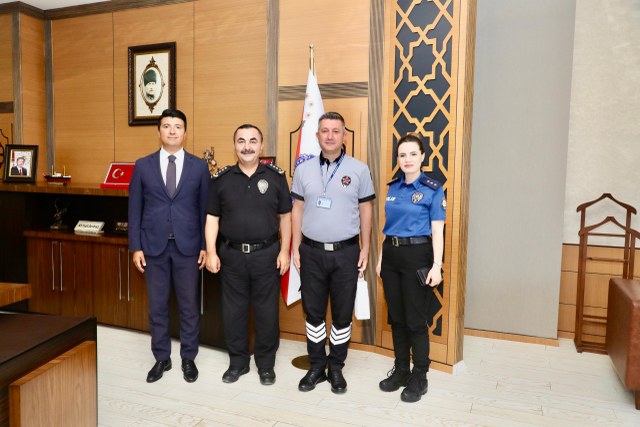 Samsun'da yaşlı adamı güvenlik görevlisi kurtardı! 780 bin lira...