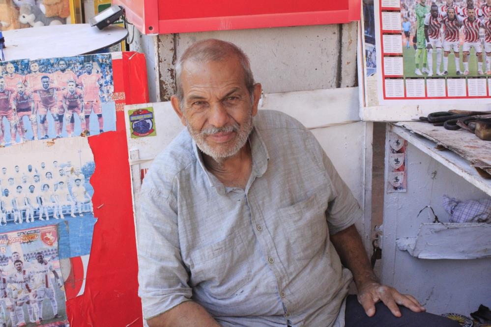 Samsun'da 55 yıldır ayakkabı parlatıyor! Cumhurbaşkanı Erdoğan takdir etti