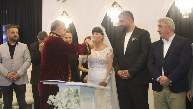 Gazeteci Ahmet Çağdaş Çatoğlu ile Selma Güner dünyaevine girdi