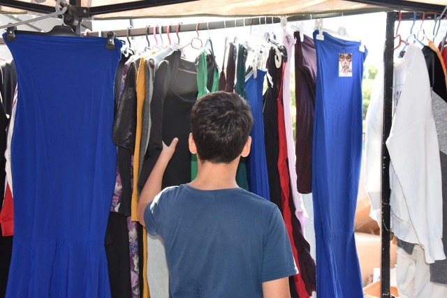 Atakum Belediyesi'nden öğrencilere giyim ve kırtasiye desteği