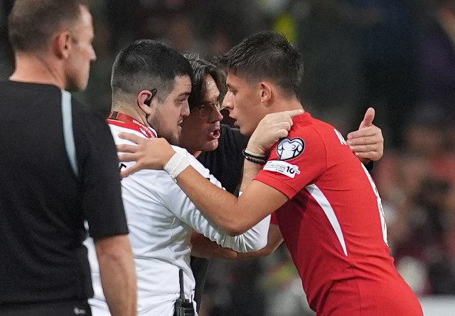 A Milli Futbol Takımı İspanya karşısında ilk yarıyı 3-0 geride bitirdi