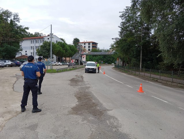 Samsun'da okul servislerine denetim! 5 servis şoförüne para cezası