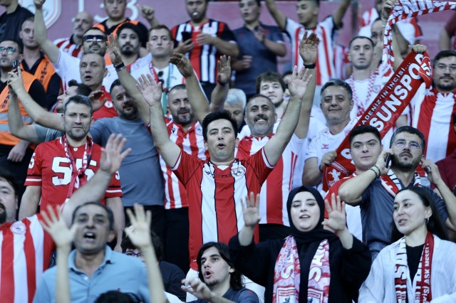 Samsunspor kaç kombine sattı? Kulüp açıkladı