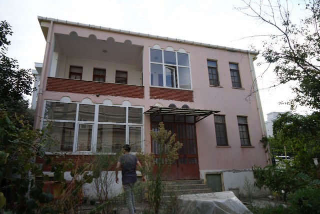 Samsun'da inşaat kazısı krize dönüştü: Yan bina çatladı, taraflar mahkemelik oldu