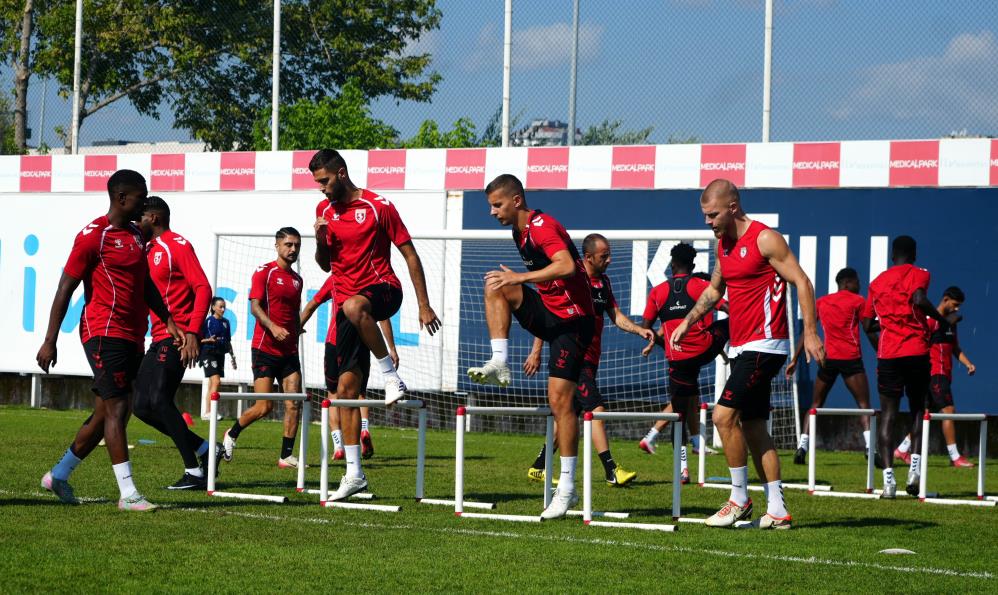 Samsunspor Futbol Direktörü Fuat Çapa forvet transferinin tarihini açıkladı! Yeni oyuncu geliyor