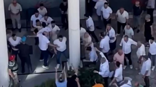 Ekrem İmamoğlu'ndan Samsun'da çıkan kavgada beyin kanaması geçiren Ayhan Abdik'e mektup