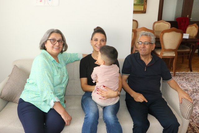 Samsun'da Damla Alaçayır, koruyucu anne oldu