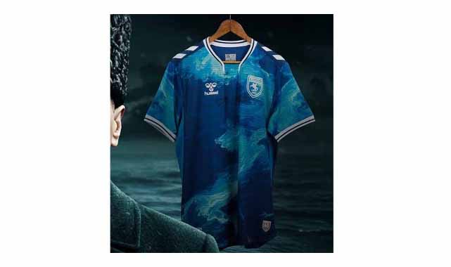 Samsunspor'dan crop beyaz forma! Satışa sunuldu