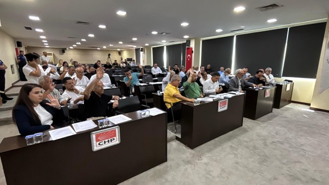 Adana'da halk ekmeğe zam geldi