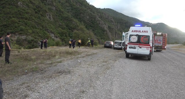 Samsun'da feci kaza! Otomobil Kızılırmak'a uçtu! Anne ile 3 yaşındaki çocuğu öldü