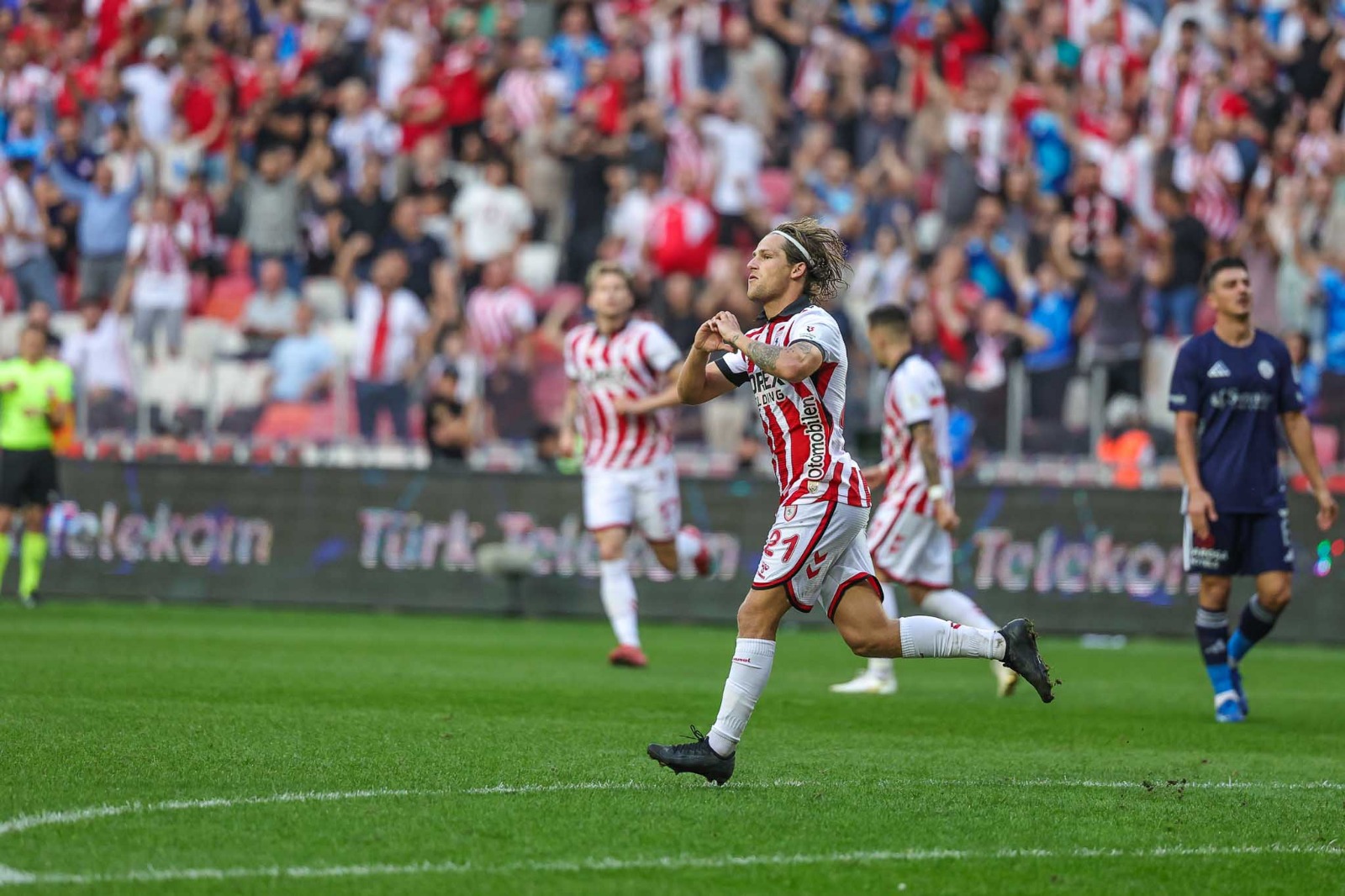 Samsunspor Antalyaspor'a evinde mağlup oldu