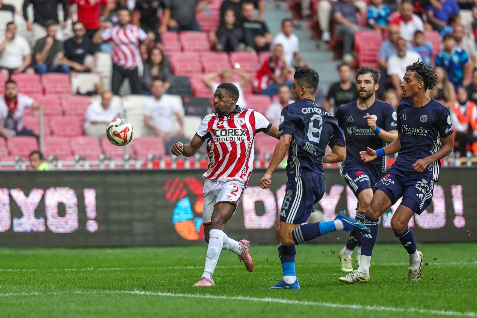 Samsunspor Antalyaspor'a evinde mağlup oldu