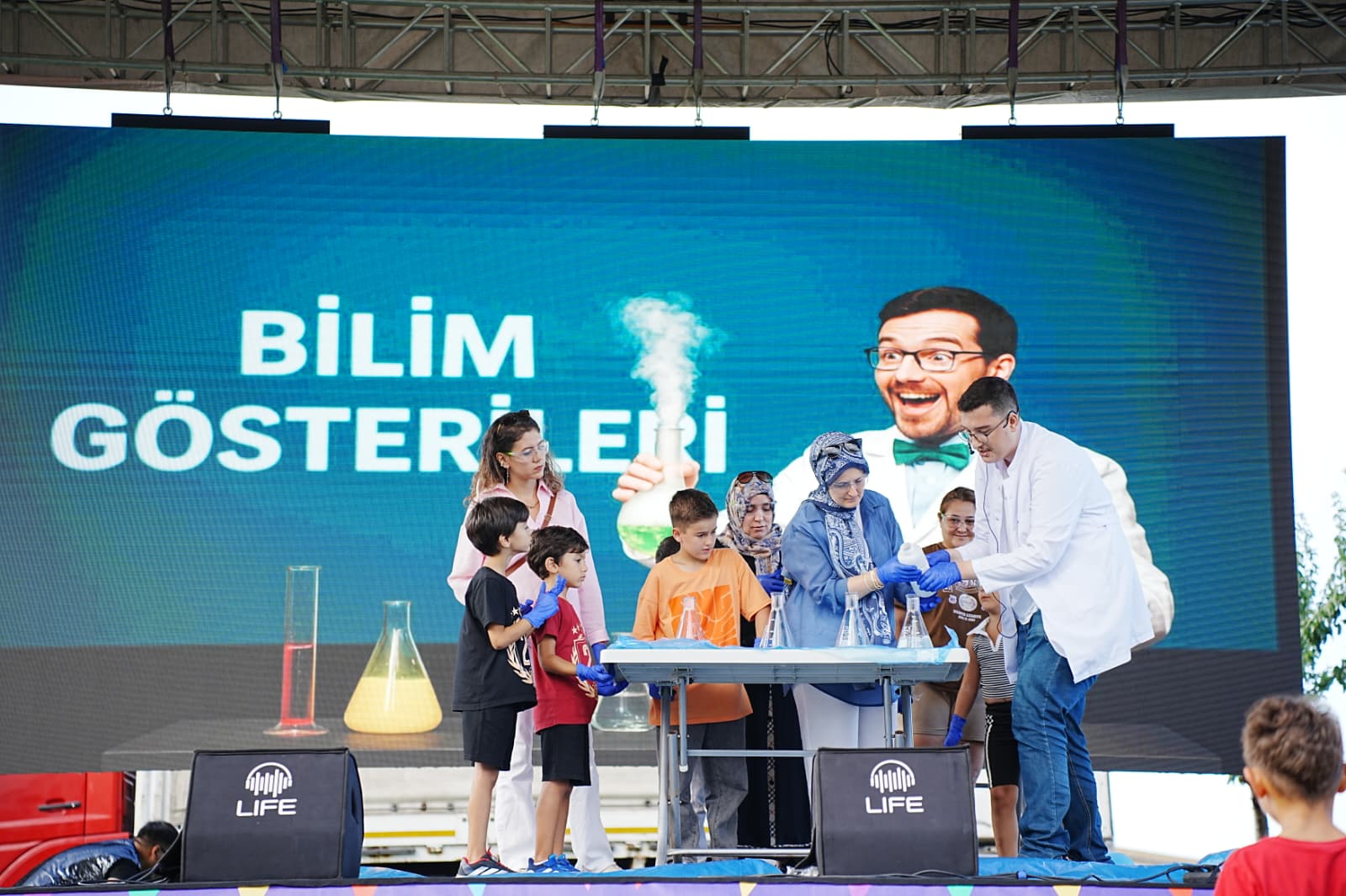 Samsun Büyükşehir'den okula merhaba çocuk şenliği