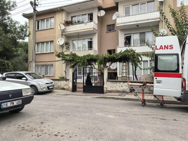 Yalnız yaşayan adam evinde ölü bulundu