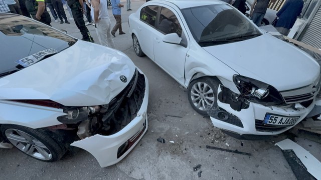 Samsun'da polisten kaçan araç dehşet saçtı