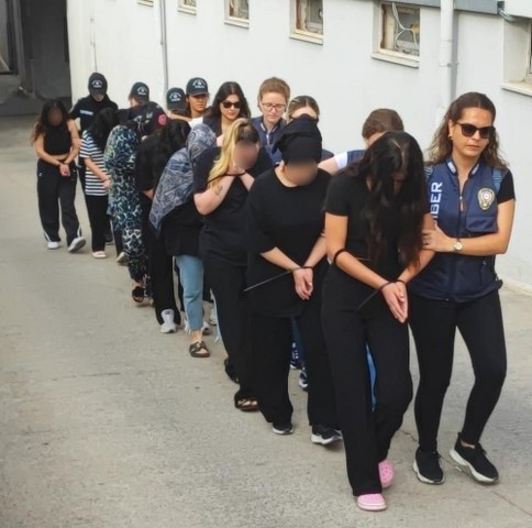 Yasadışı bahis operasyonunda 9'u kadın 33 şüpheli gözaltına alındı