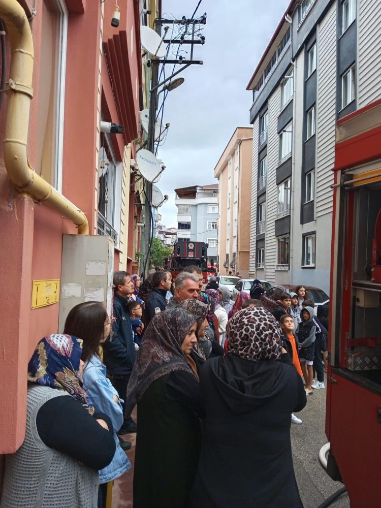 Samsun'da kombi patlaması korkuttu