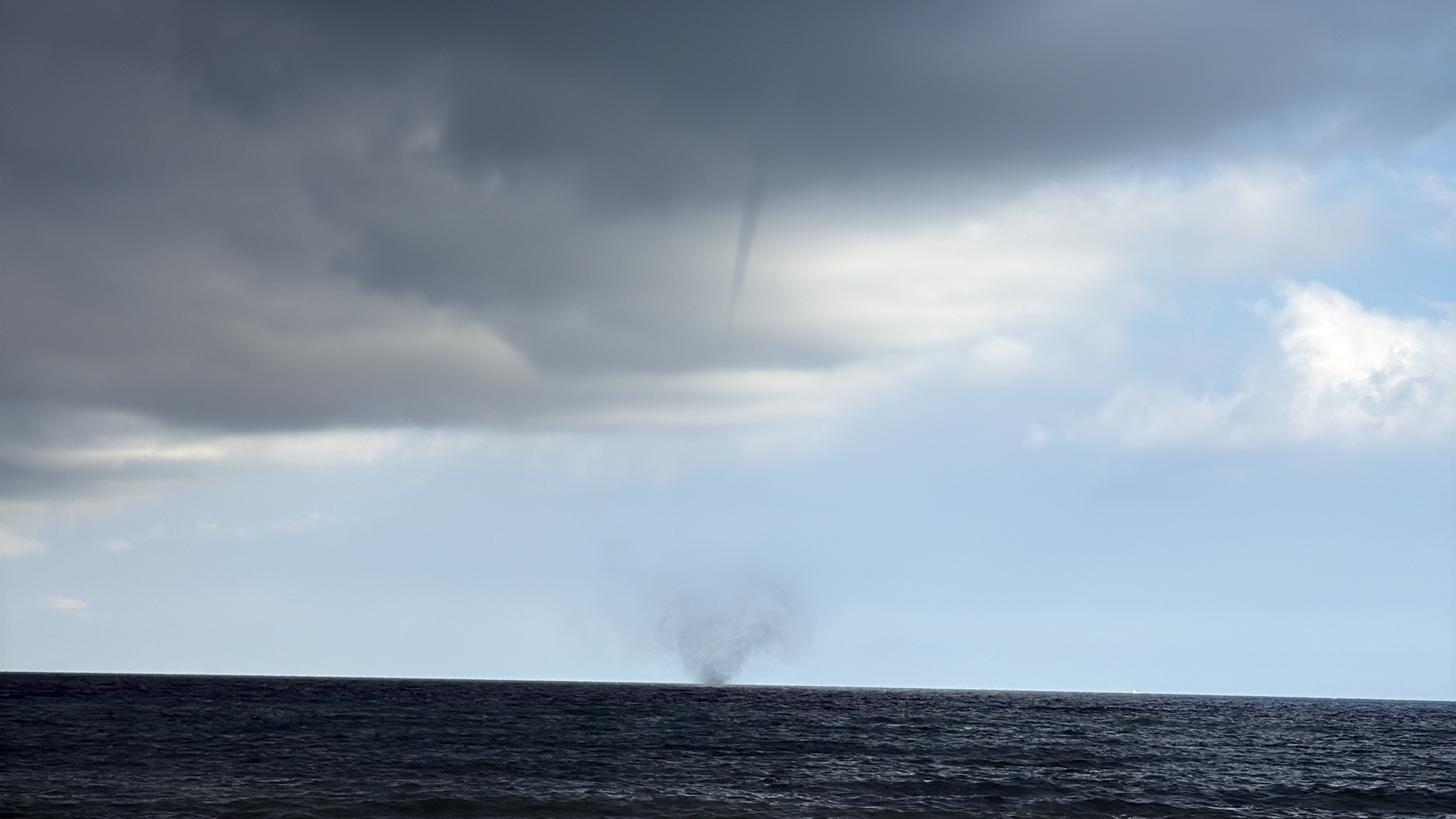 Samsun'da korkutan hortum!