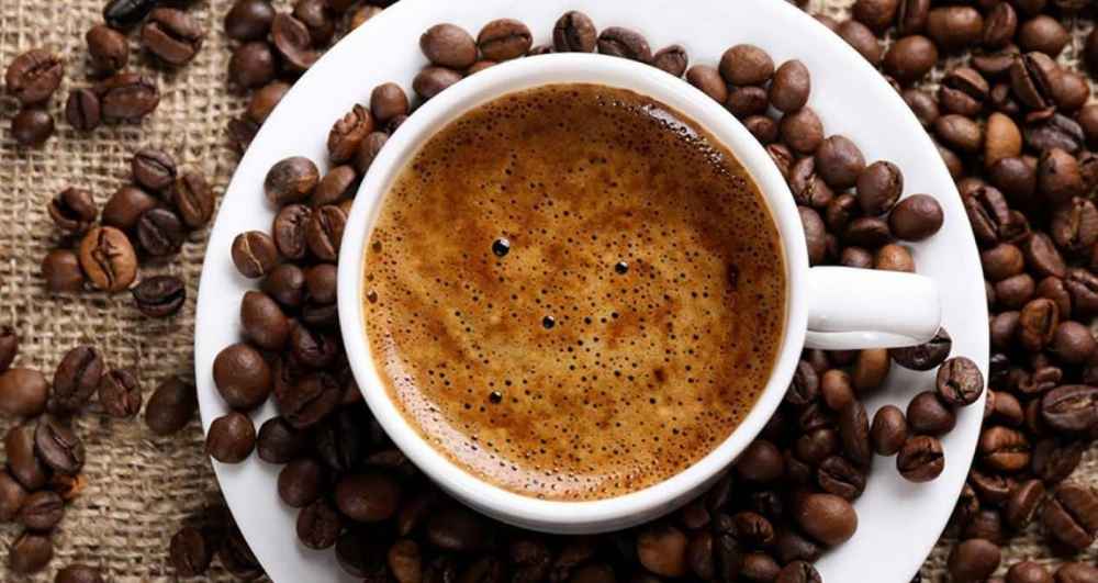 Diyetisyenden uyarı: Kahve içtiğiniz saate dikkat edin!