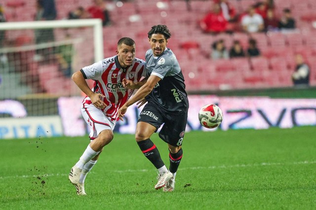 Samsunspor - Fatih Karagümrük maçının ilk yarısı sona erdi