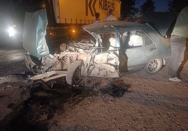 3 araç birbirine girdi! 1 kişi hayatını kaybetti!