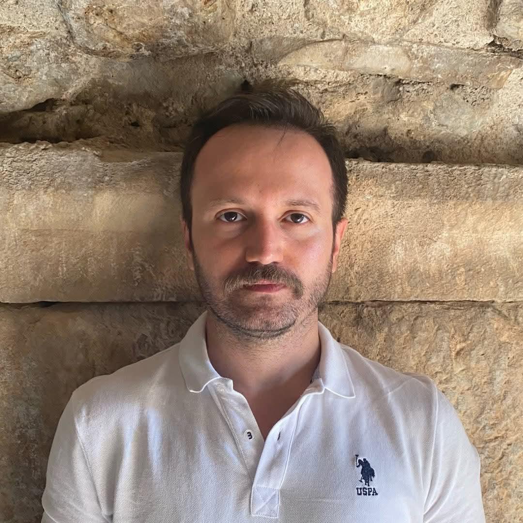 Samsun'da ailesini öldürmekle suçlanan doktor Serdar Kıyak'ın eşinin günlüğü inceleniyor