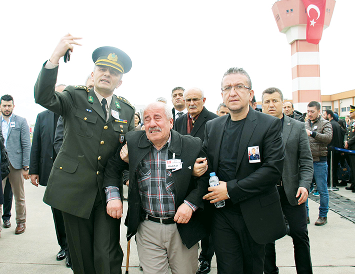 F-16 KÖYÜN ÜZERİNE DÜŞMESİN DİYE KENDİNİ FEDA ETTİ