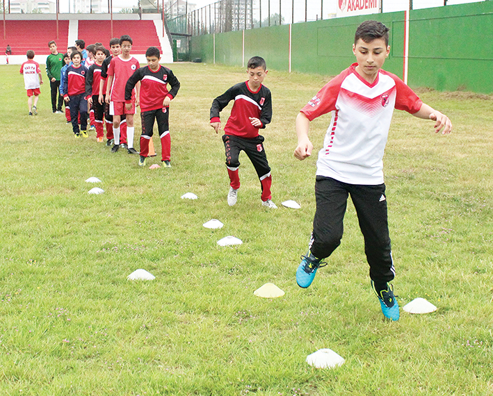 ‘TÜRK FUTBOLUNA YAZIK!’