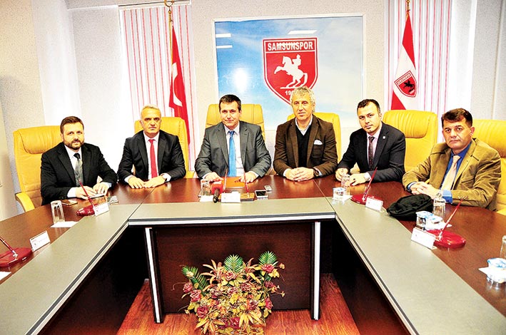 DURMUŞ ARTIK RESMEN TEKNİK DİREKTÖR