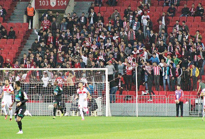 Cezaevinden gelen çağrı cevap buldu